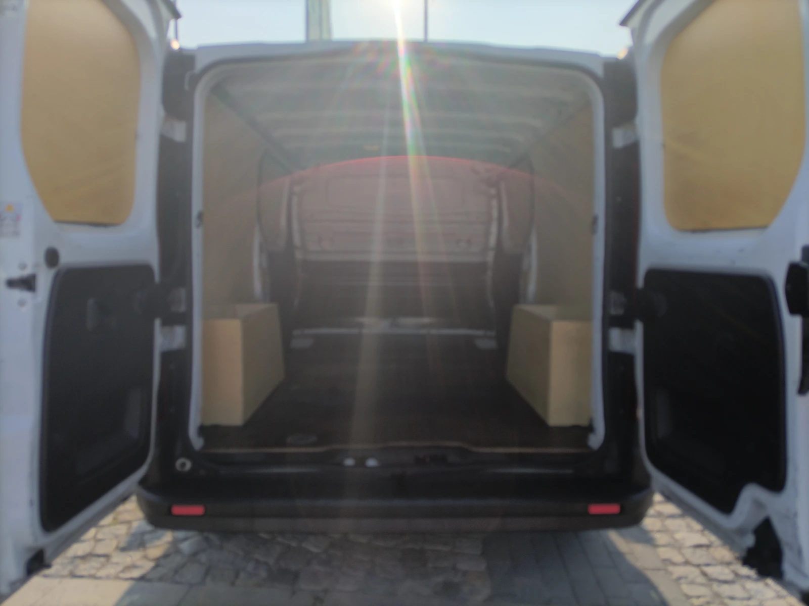 Renault Trafic 2.0 dCi/120 к.с/Life - изображение 8