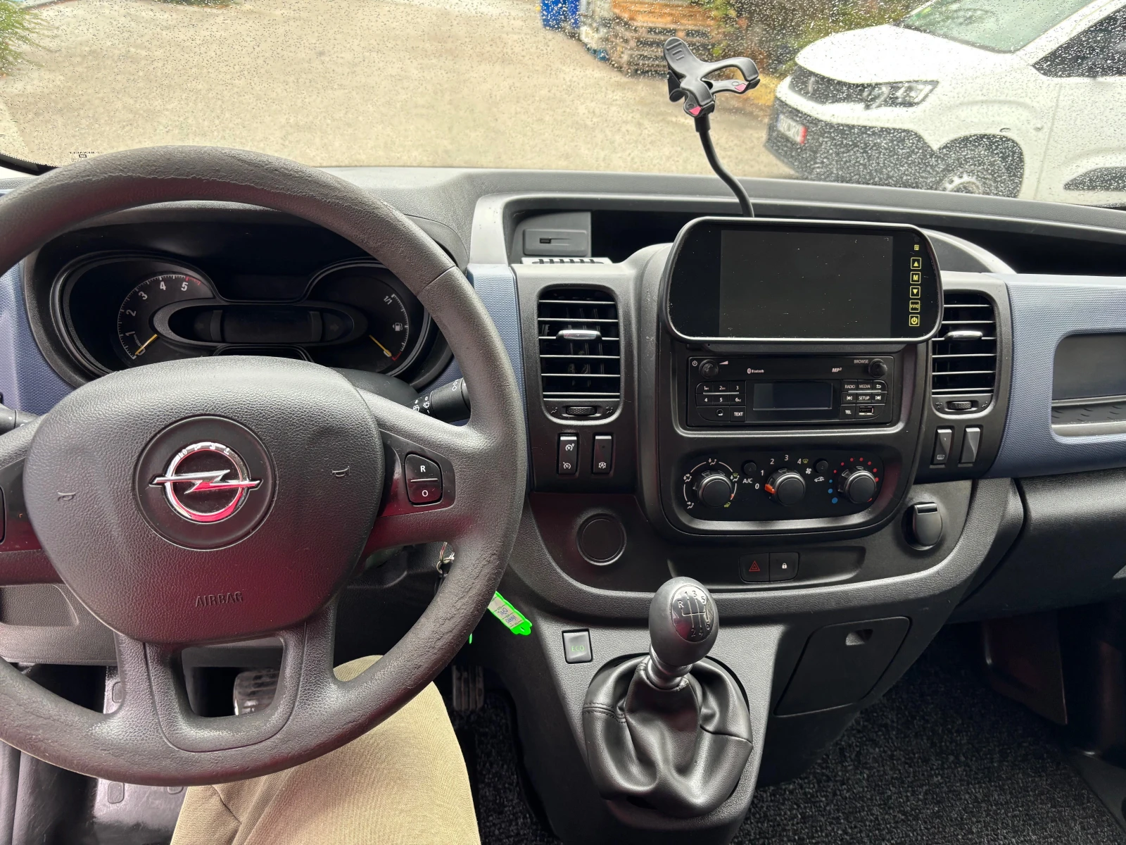 Opel Vivaro ����������� � ������� | Mobile.bg � ����������� 12