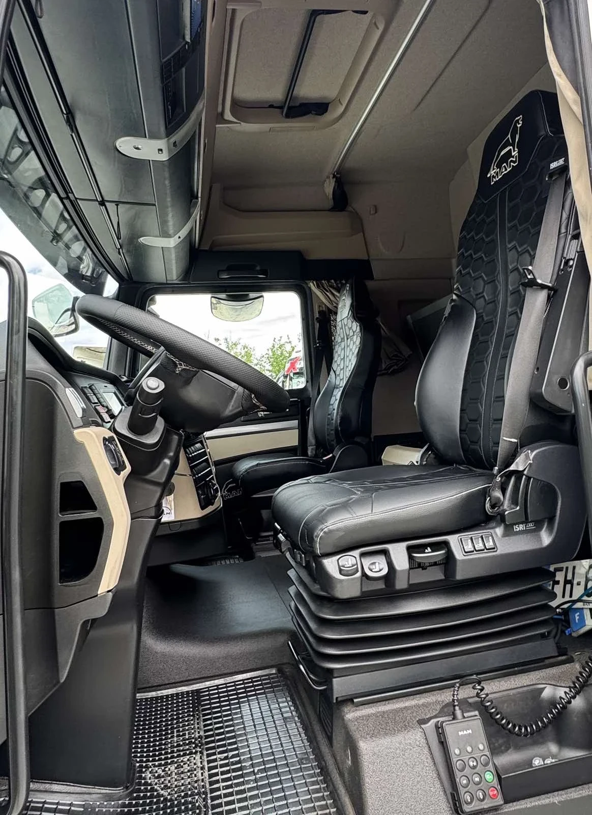 Man Tgx 460 HEROS TRUCKS TUNING  | Mobile.bg   11