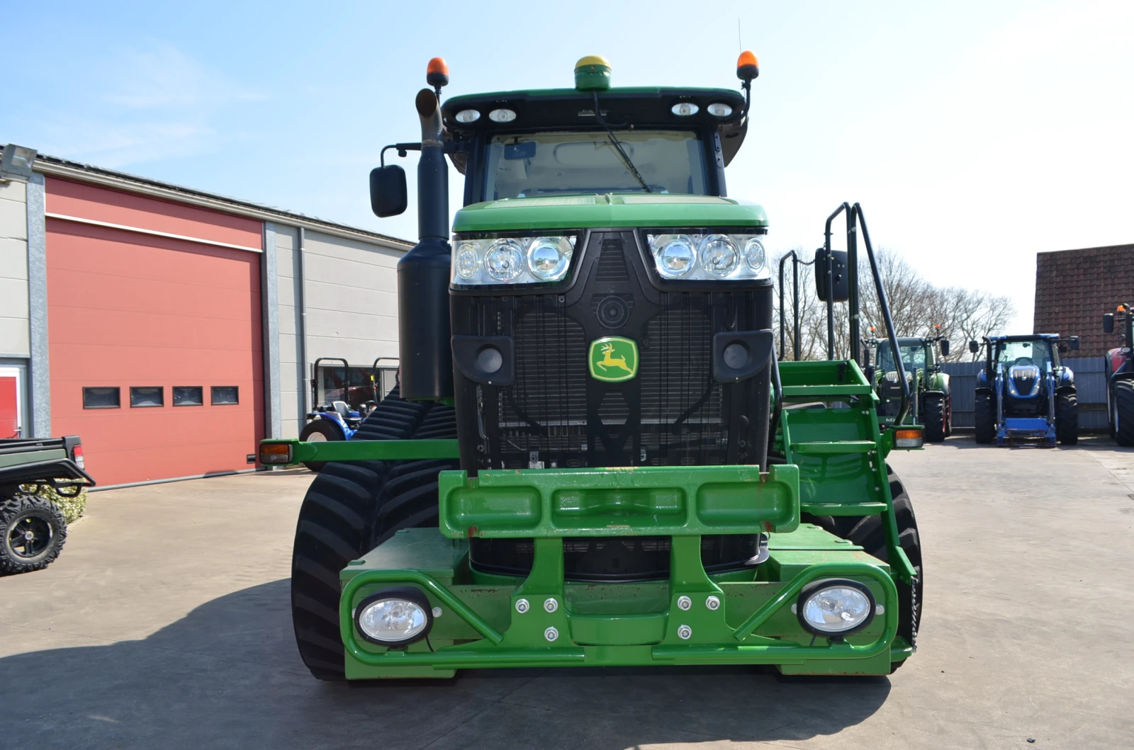 Трактор John Deere 8370РТ - изображение 9