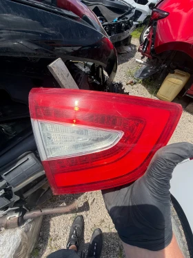 Hyundai IX35 2011г вътрешен ляв стоп, снимка 2