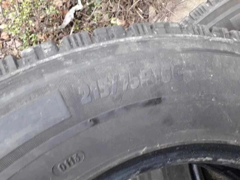 Гуми Зимни 215/75R16, снимка 3 - Гуми и джанти - 23910186