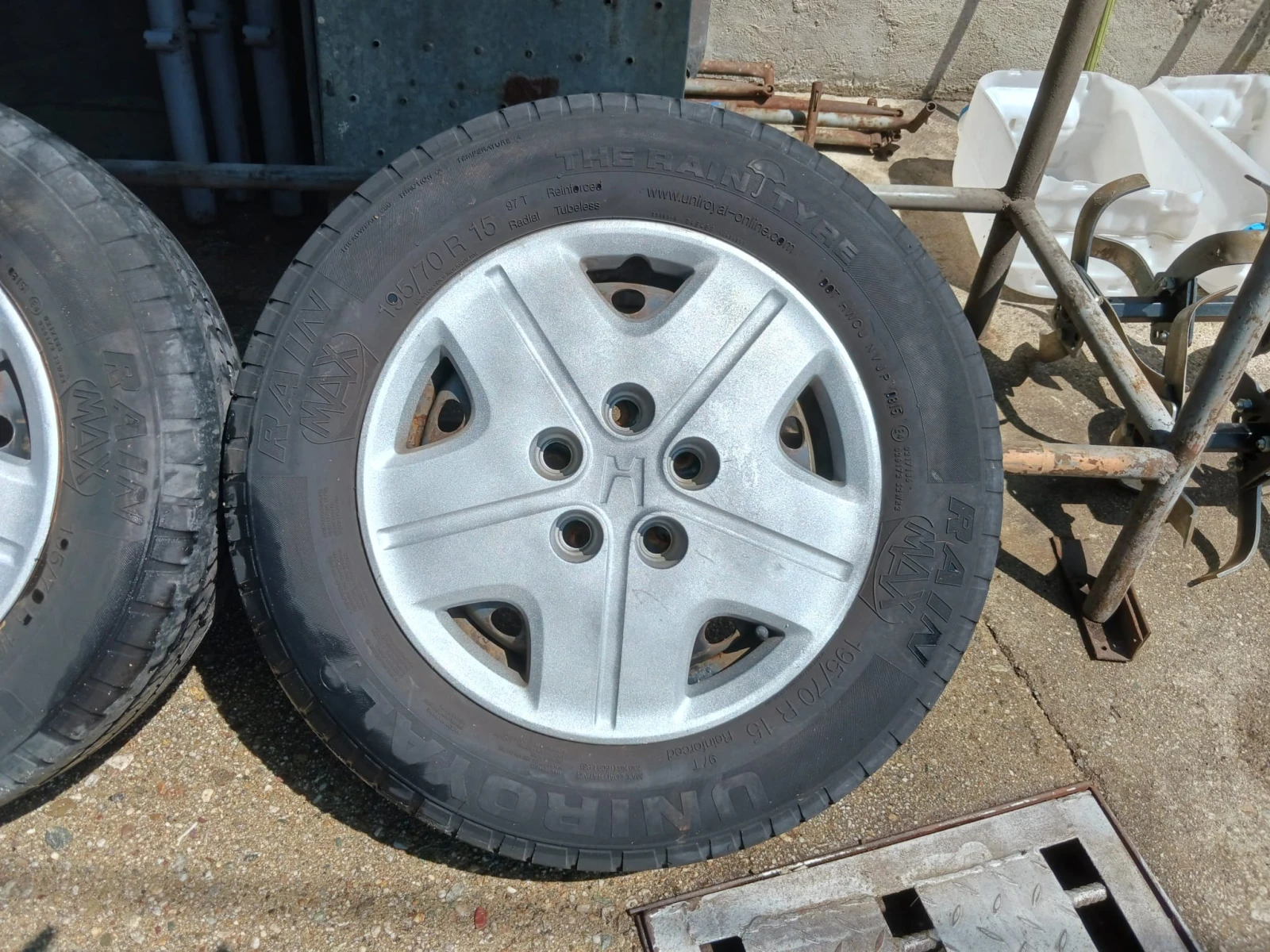    195/70R15  Honda Hr-v | Mobile.bg   3