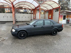 Mercedes-Benz C 180, снимка 1