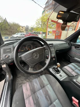 Mercedes-Benz C 180, снимка 9