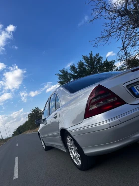 Mercedes-Benz C 220, снимка 4