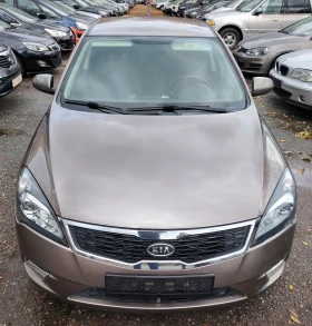 Kia Ceed 1.4i 16v/Eco Dumamics - 8997 лв. / 4600.09 € - 40331926 2