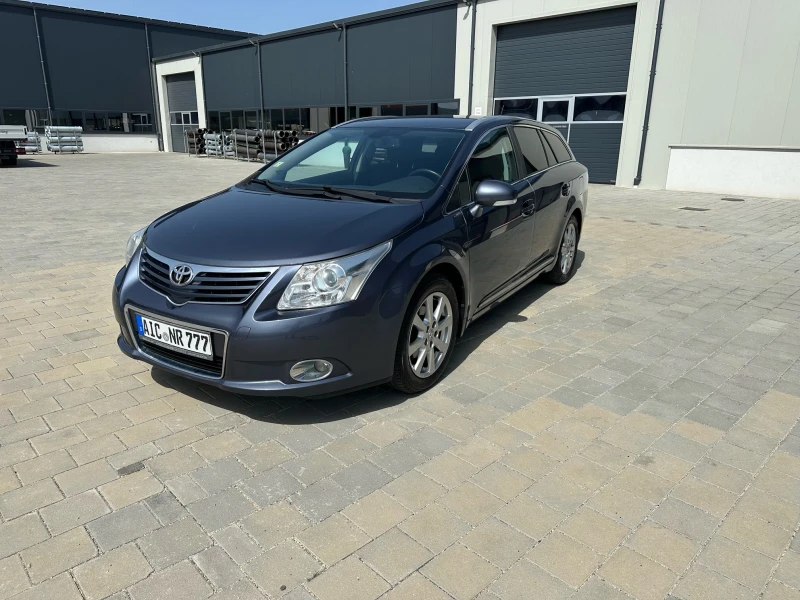 Toyota Avensis 2.0 i Бензин, снимка 2 - Автомобили и джипове - 46898658