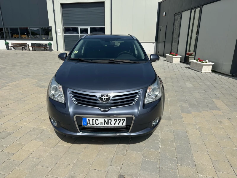 Toyota Avensis 2.0 i Бензин, снимка 3 - Автомобили и джипове - 46898658