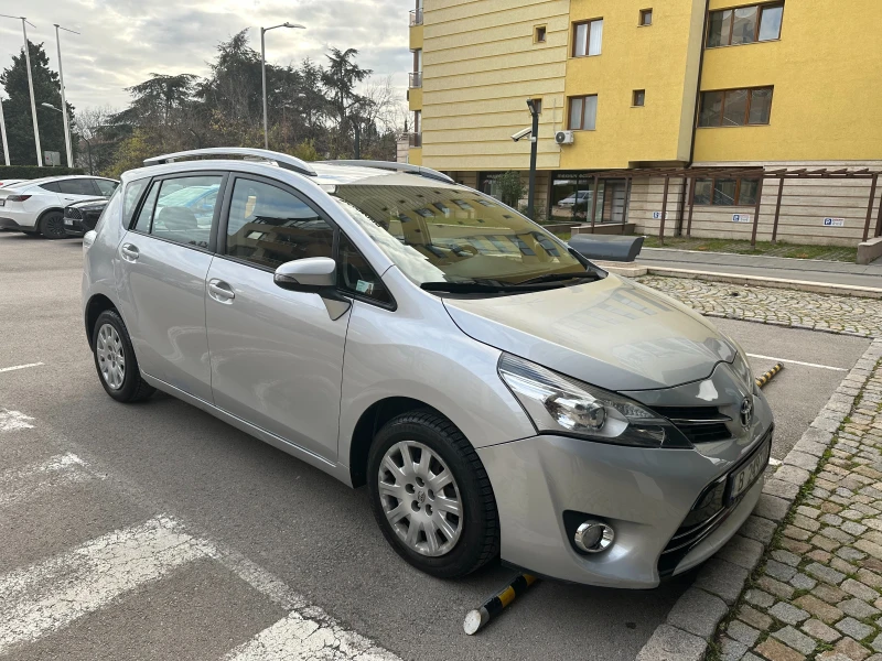 Toyota Verso, снимка 1 - Автомобили и джипове - 48127517