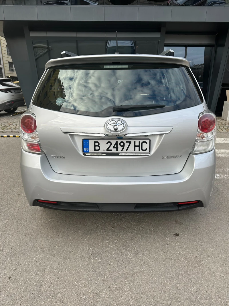 Toyota Verso, снимка 4 - Автомобили и джипове - 48127517