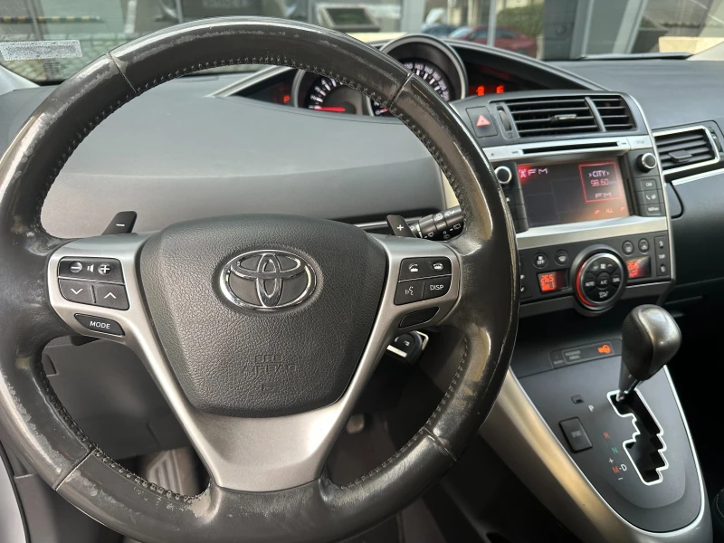 Toyota Verso, снимка 6 - Автомобили и джипове - 48127517