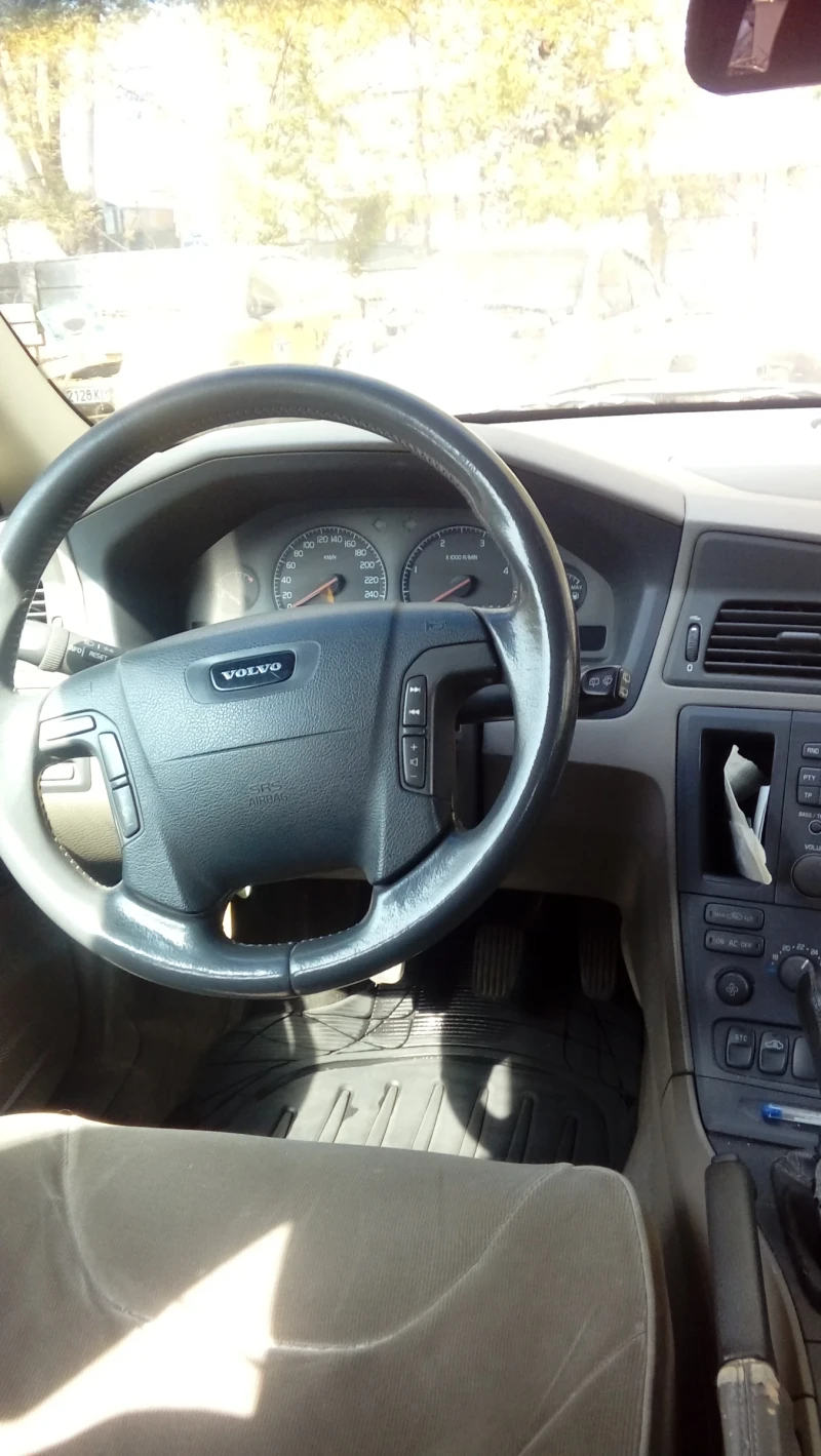 Volvo V70 2.4 d 5, снимка 5 - Автомобили и джипове - 48168420