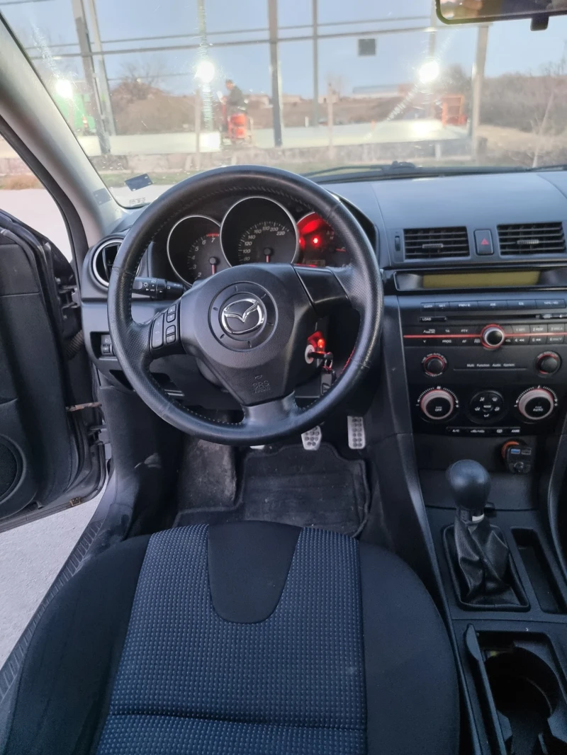 Mazda 3 1.6, снимка 7 - Автомобили и джипове - 49415538