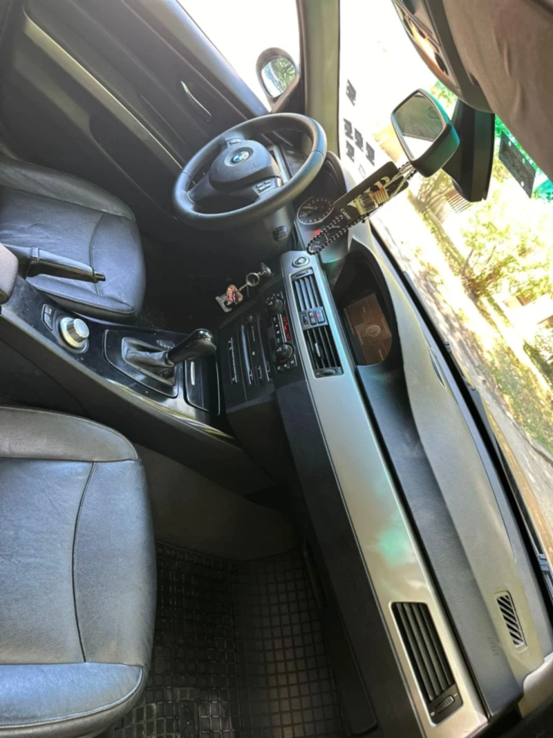 BMW 320, снимка 3 - Автомобили и джипове - 51848649