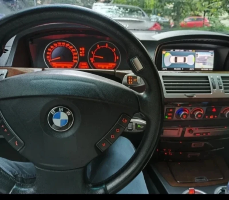 BMW 730 Alcantara/Soft Close/PDC/Keyless go/, снимка 10 - Автомобили и джипове - 52226120