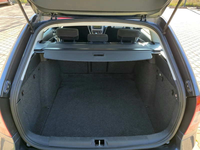 Skoda Octavia Elegance, 4x4 , 140hp, снимка 16 - Автомобили и джипове - 52675220