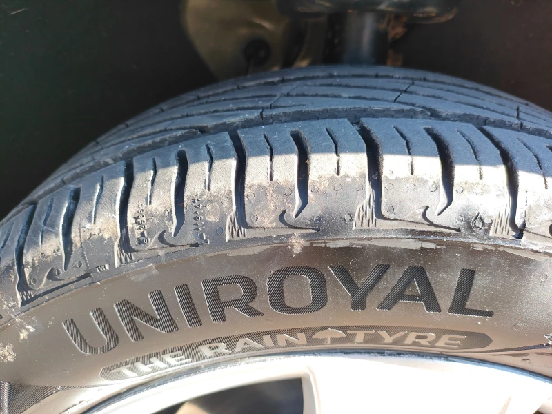 Skoda Octavia Elegance, 4x4 , 140hp, снимка 17 - Автомобили и джипове - 52675220