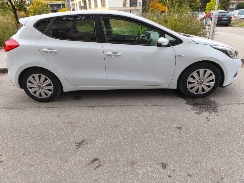 Kia Ceed 1.4 90к.с., снимка 2 - Автомобили и джипове - 52810203