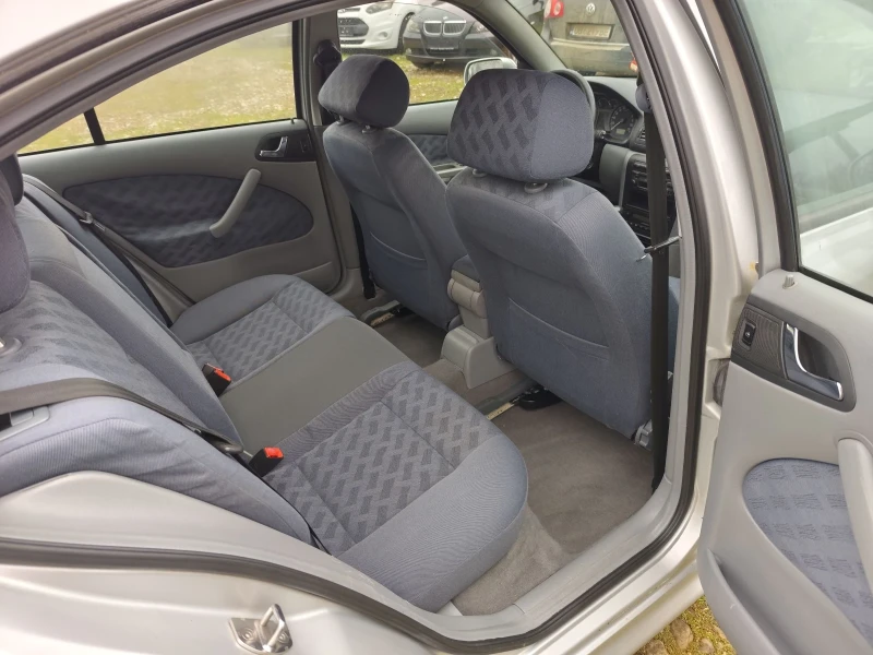 Skoda Octavia 1.9 TDI 90к.с. Клима, снимка 13 - Автомобили и джипове - 53434561