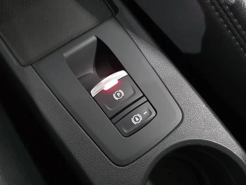 Renault Zoe, снимка 13 - Автомобили и джипове - 56688193