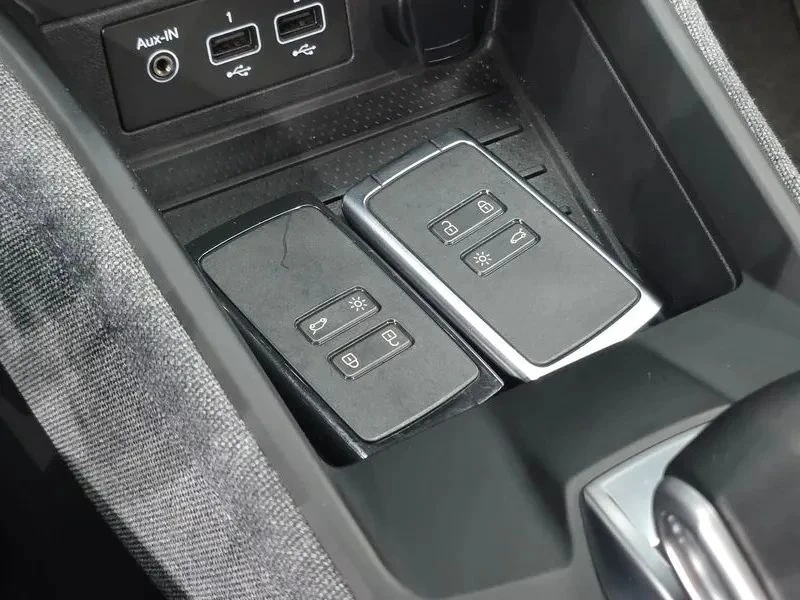 Renault Zoe, снимка 17 - Автомобили и джипове - 56688193