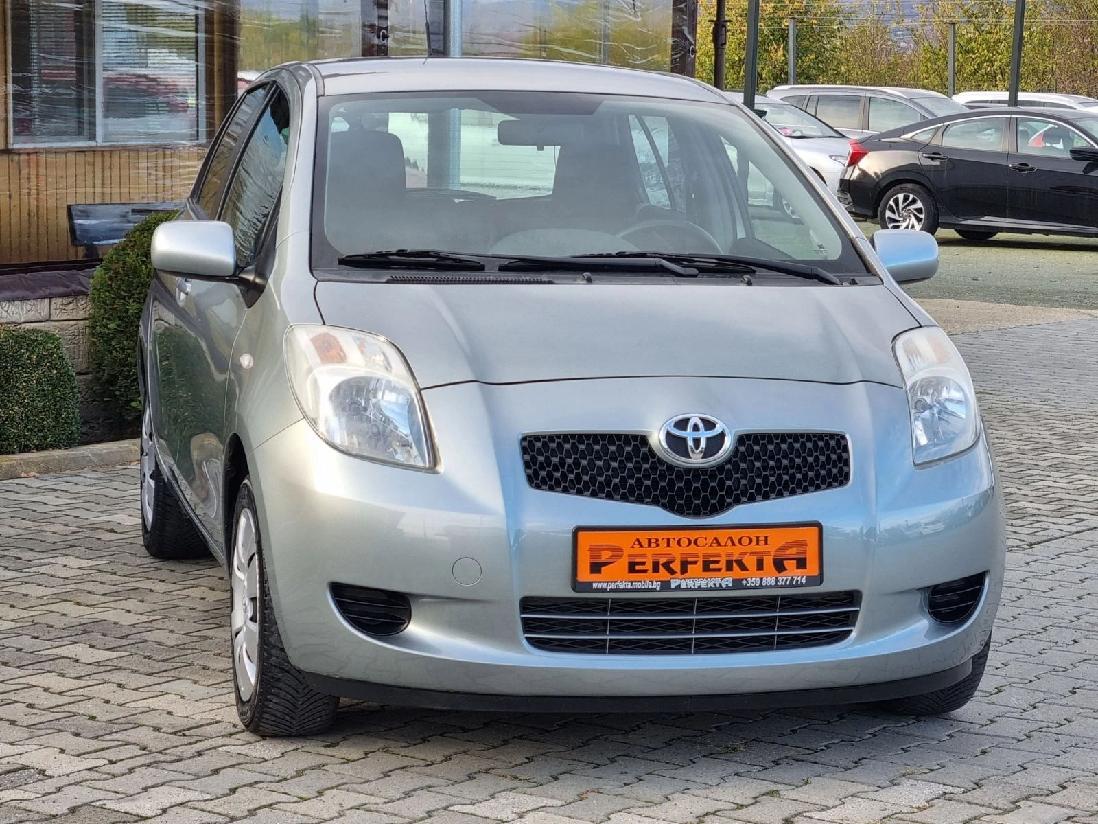 Toyota Yaris 1.0 бензин 69к.с. - изображение 4