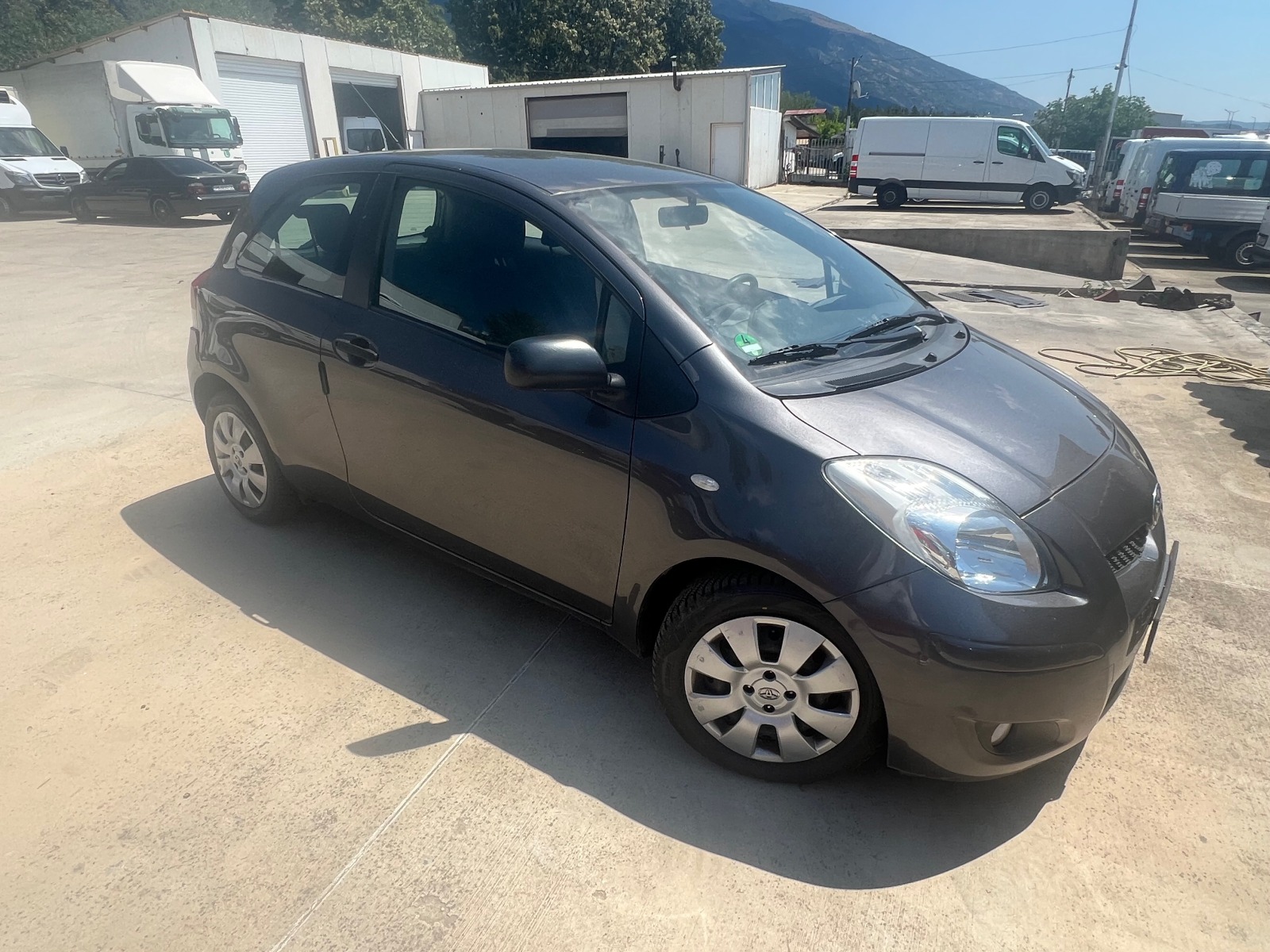 Toyota Yaris 1.3 i , Клима ,  - [1] 