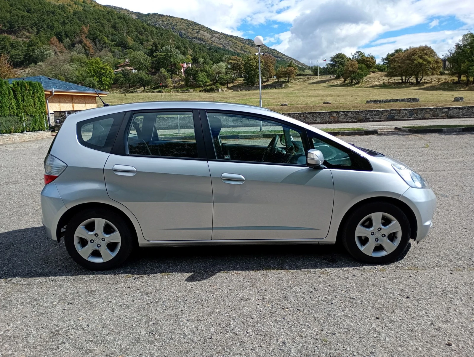 Honda Jazz 1.4i Автоматик - изображение 8