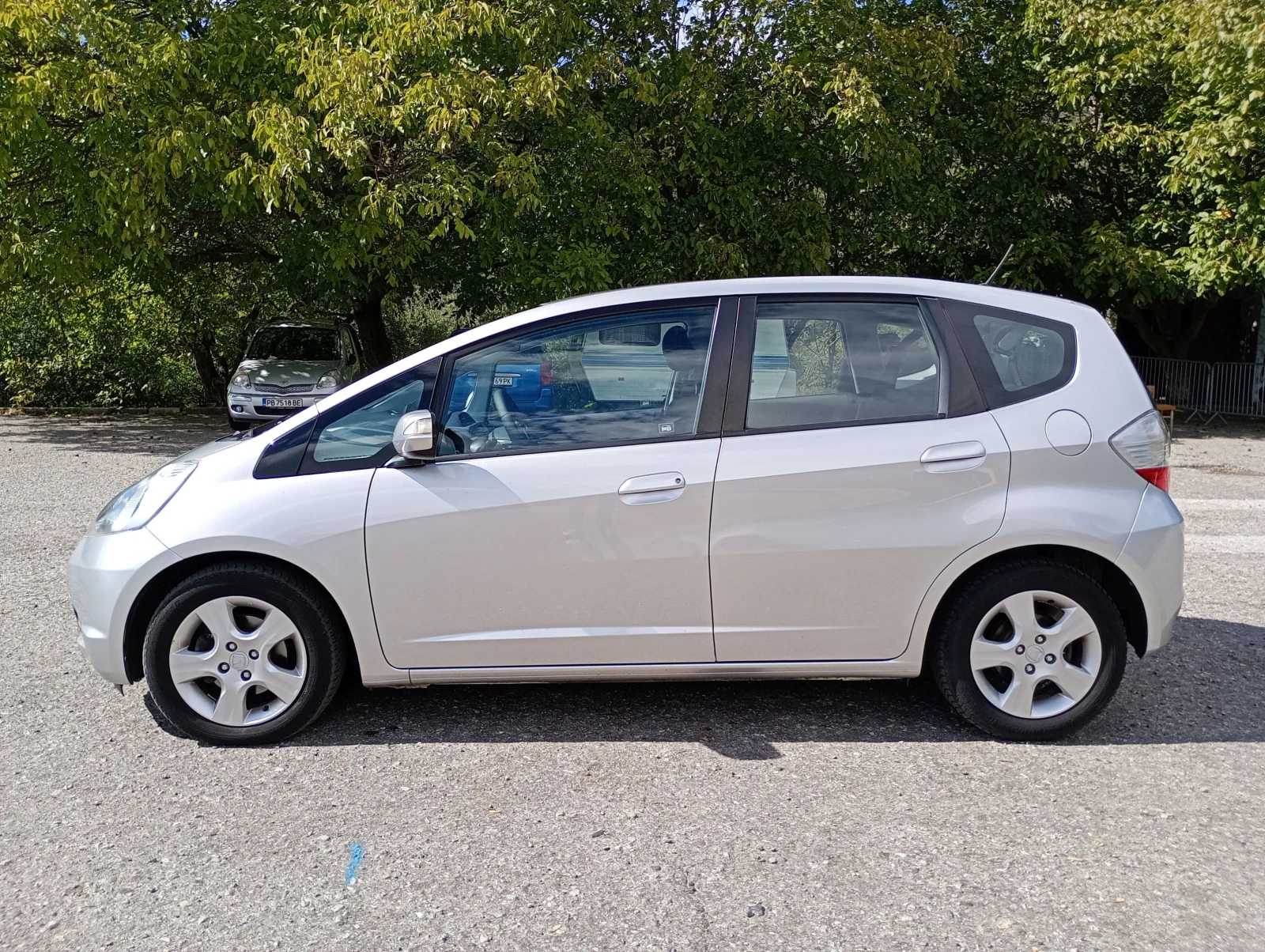 Honda Jazz 1.4i Автоматик - изображение 4