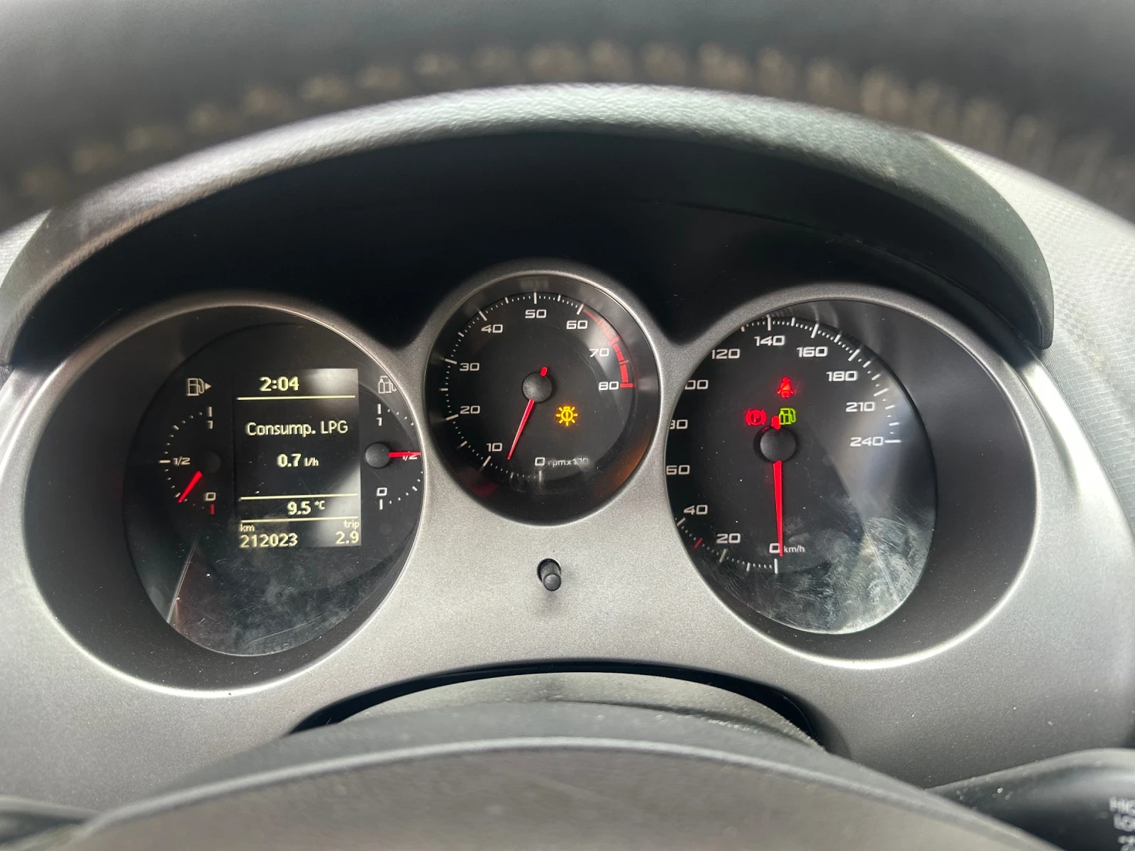 Seat Altea Алтея XL 1.6 LPG - изображение 7
