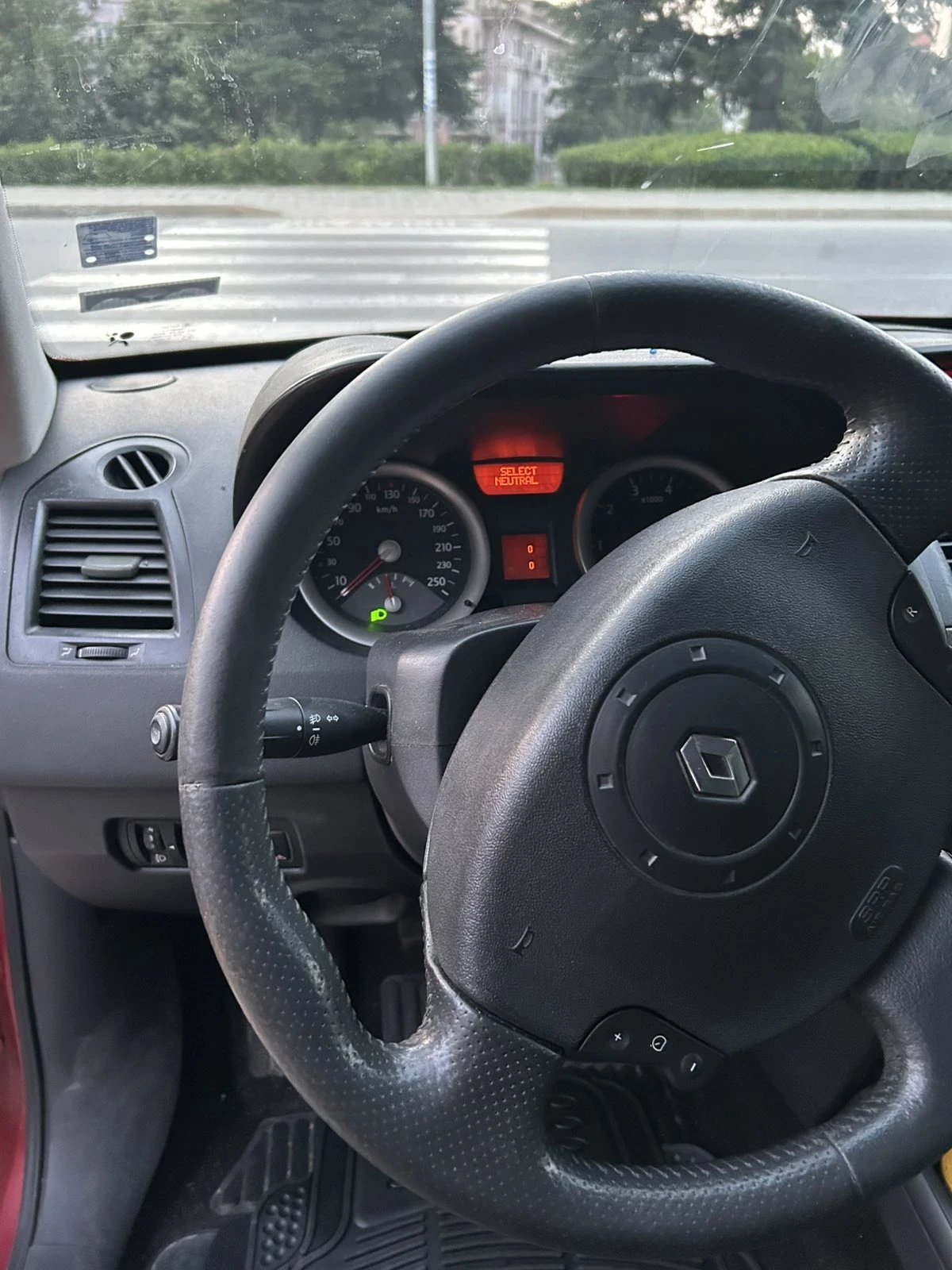 Renault Megane  - изображение 9