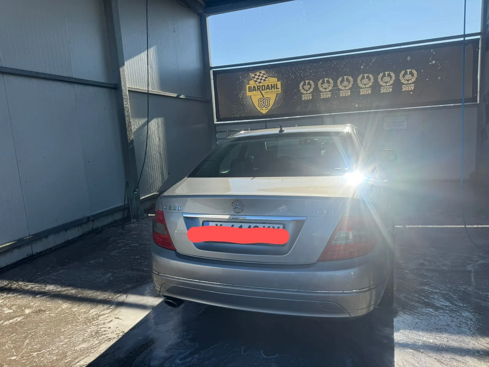 Mercedes-Benz 220  - изображение 2