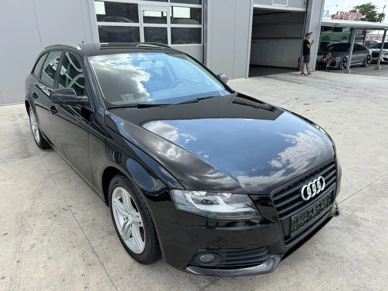 Audi A4 2.0* 143ps* Автомат* НАВИ* Парктроник*  - изображение 6