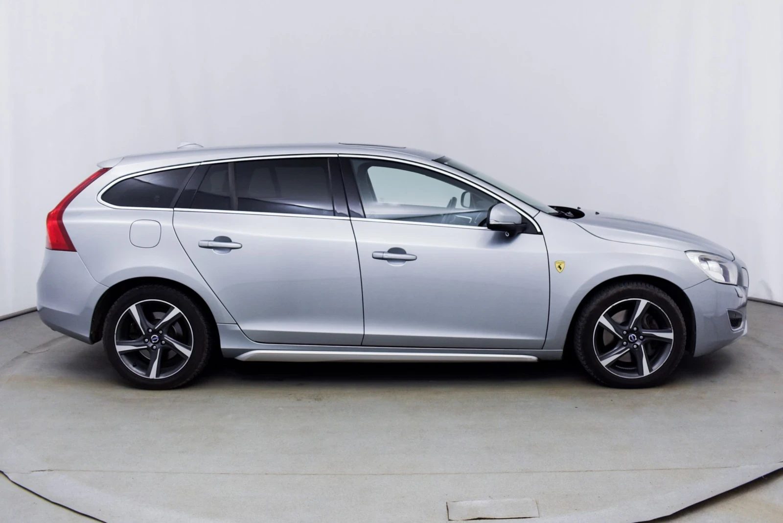 Volvo V60 D5 AWD biturbo - изображение 8