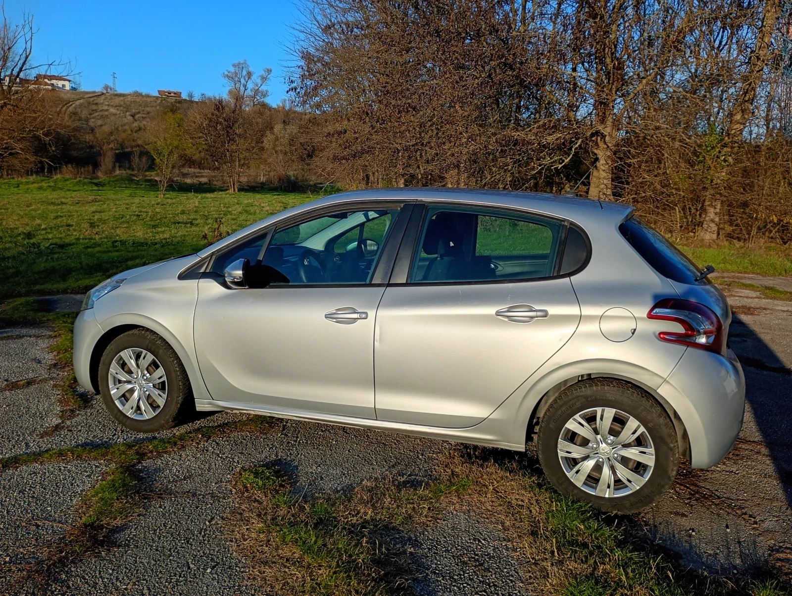 Peugeot 208 1, 4HDI/70кс - изображение 7