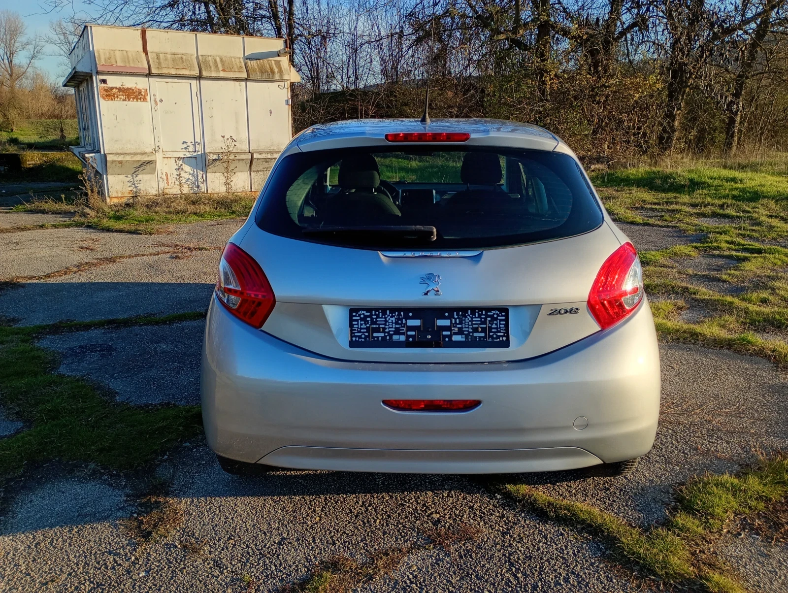 Peugeot 208 1, 4HDI/70кс - изображение 8