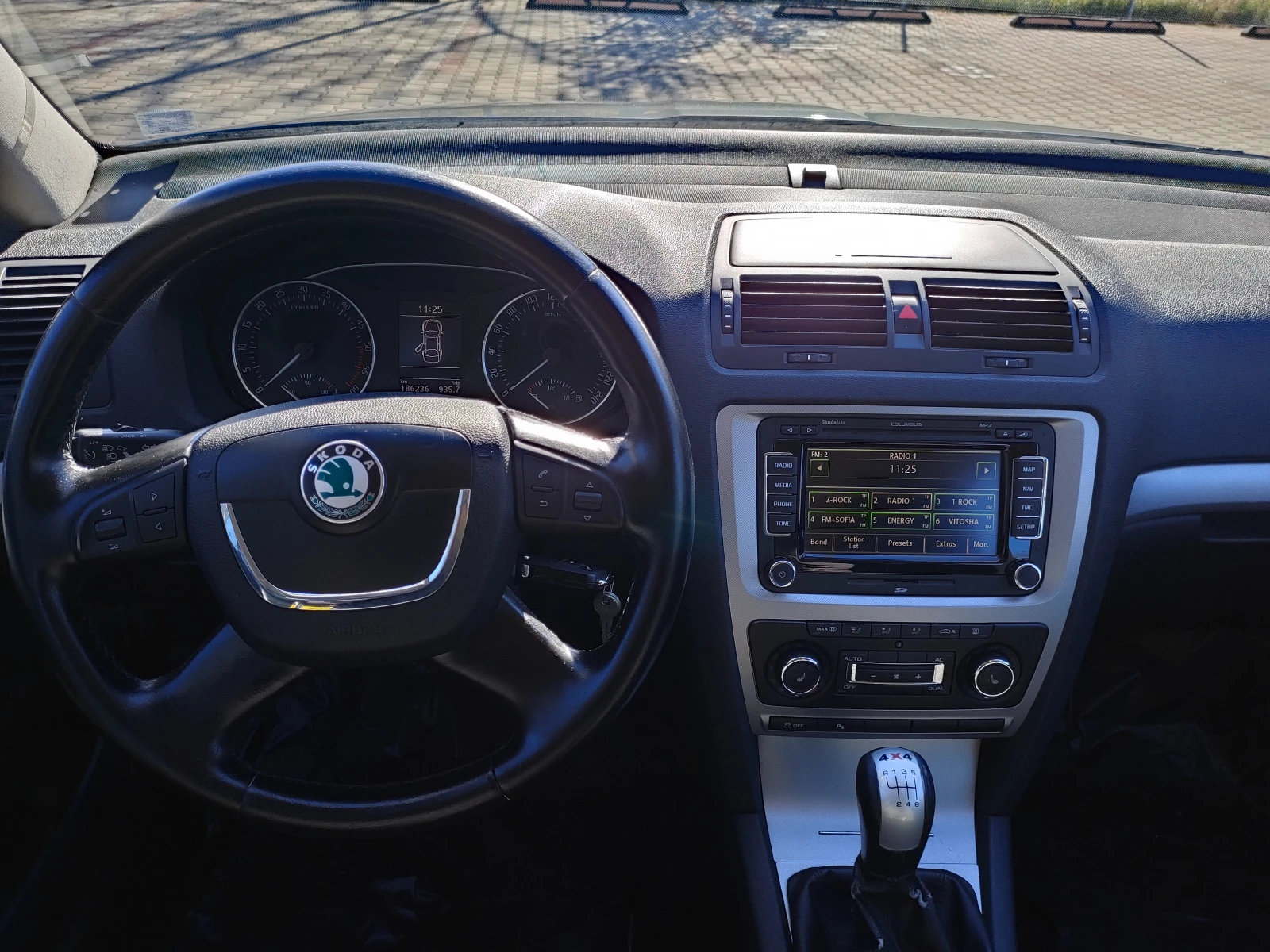 Skoda Octavia Elegance, 4x4 , 140hp - изображение 10