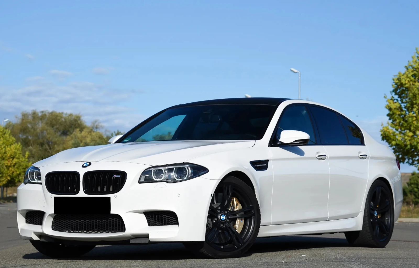BMW M5 Carbon Ceramic, Soft Close