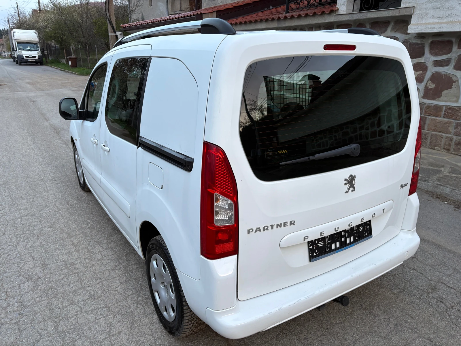 Peugeot Partner 2.0 HDI N1 5+ 1, снимка 4 - Автомобили и джипове - 54072551