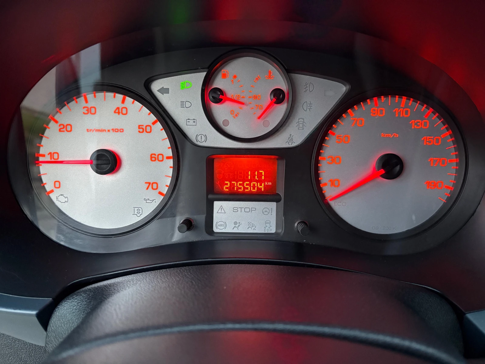 Peugeot Partner 2.0 HDI N1 5+ 1, снимка 14 - Автомобили и джипове - 54072551