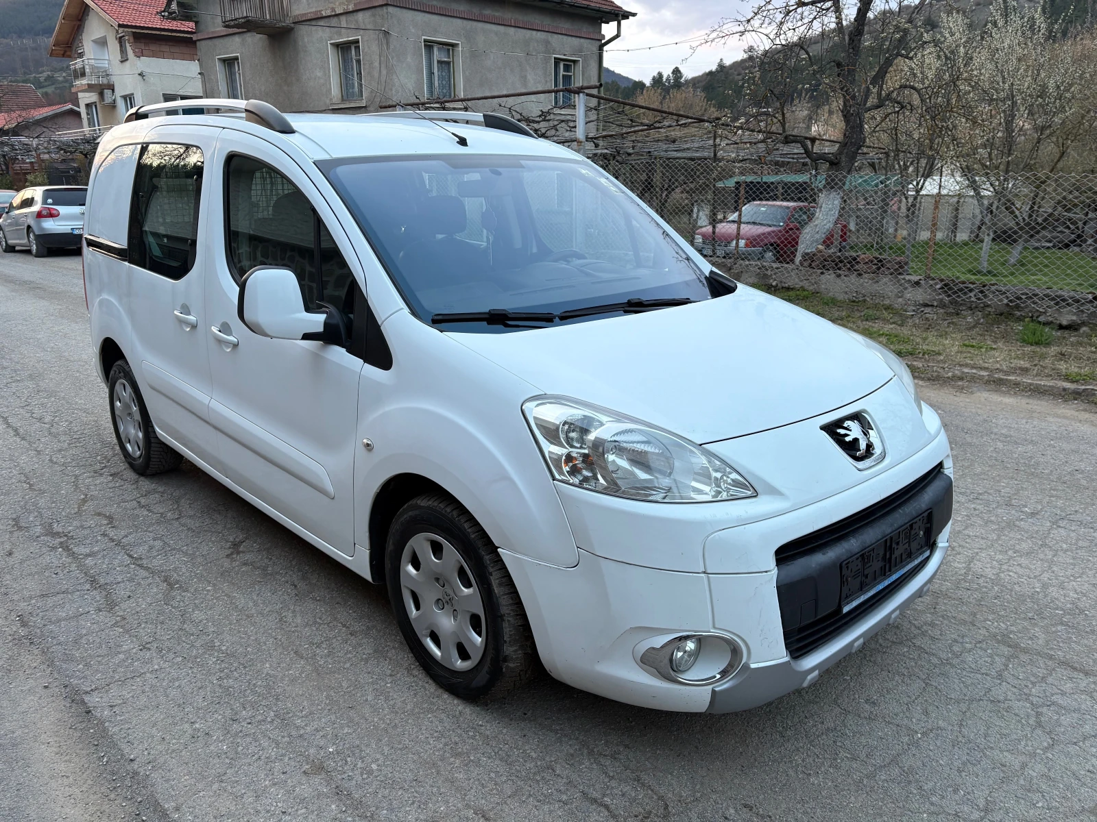 Peugeot Partner 2.0 HDI N1 5+ 1, снимка 7 - Автомобили и джипове - 54072551