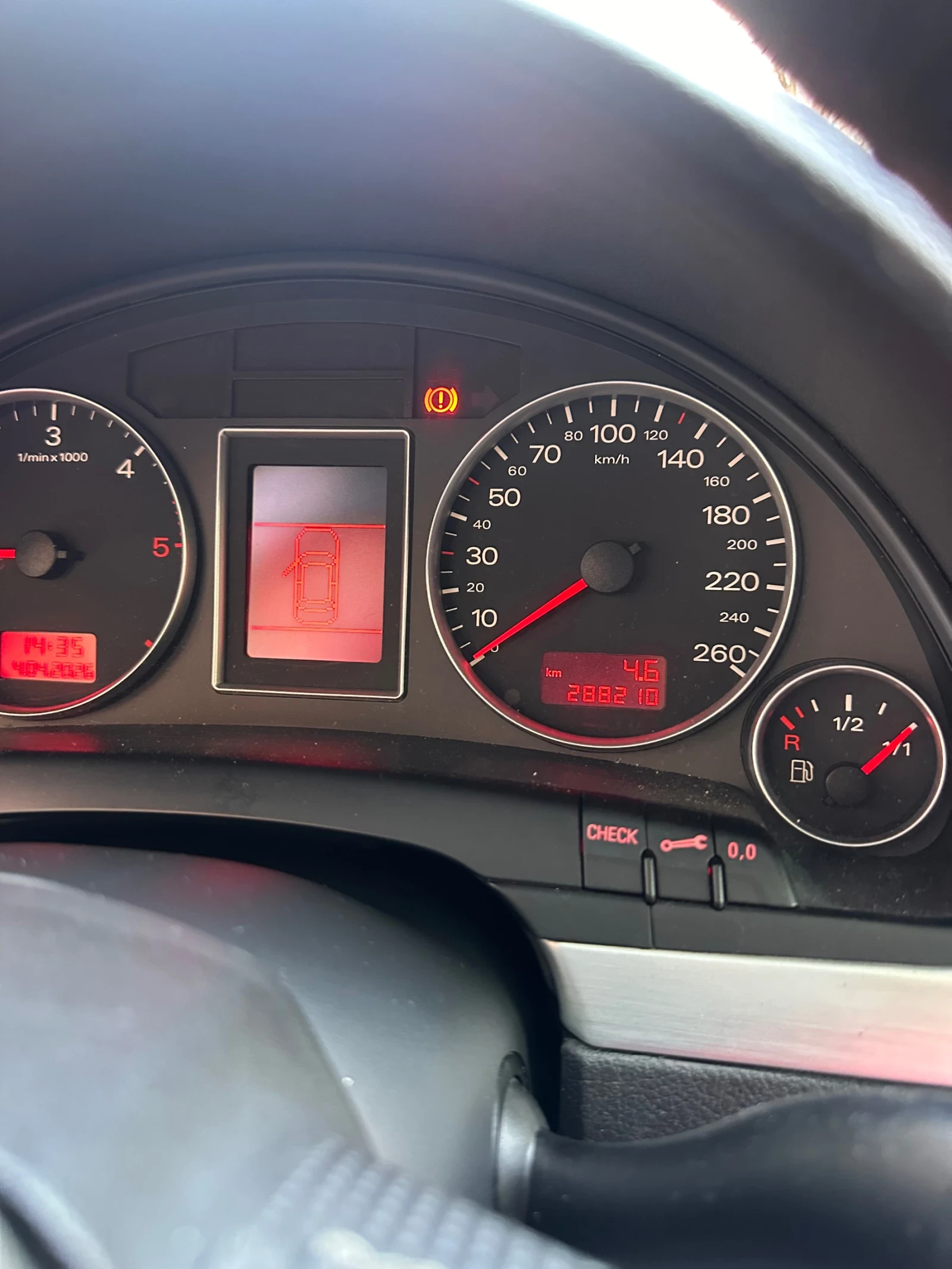 Audi A4 2000, снимка 5 - Автомобили и джипове - 54089598