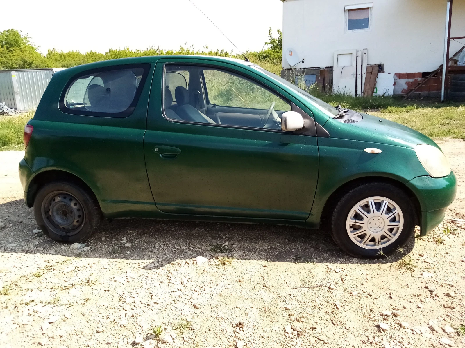 Toyota Yaris, снимка 4 - Автомобили и джипове - 54114334