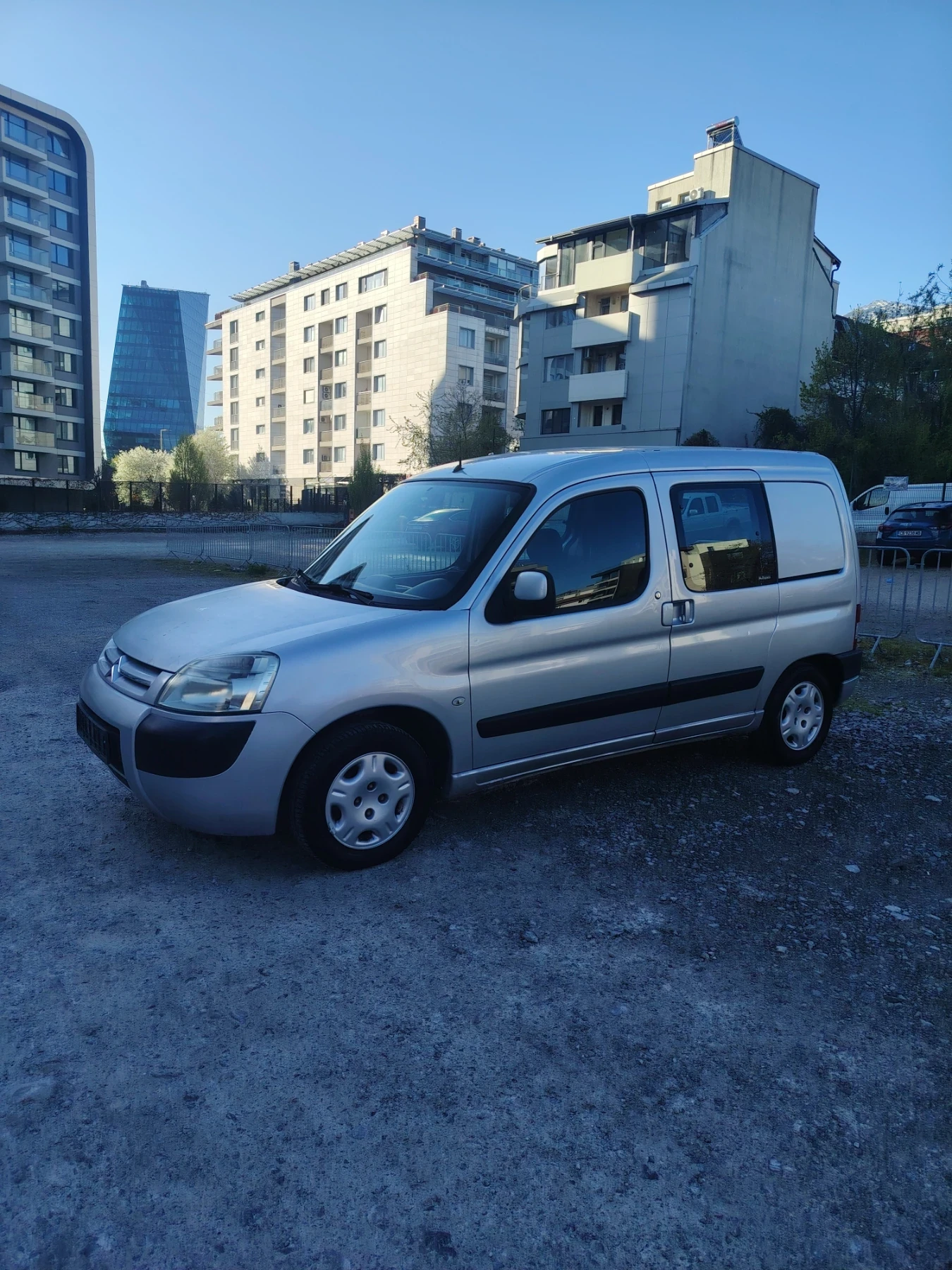 Citroen Berlingo, снимка 2 - Автомобили и джипове - 54308326