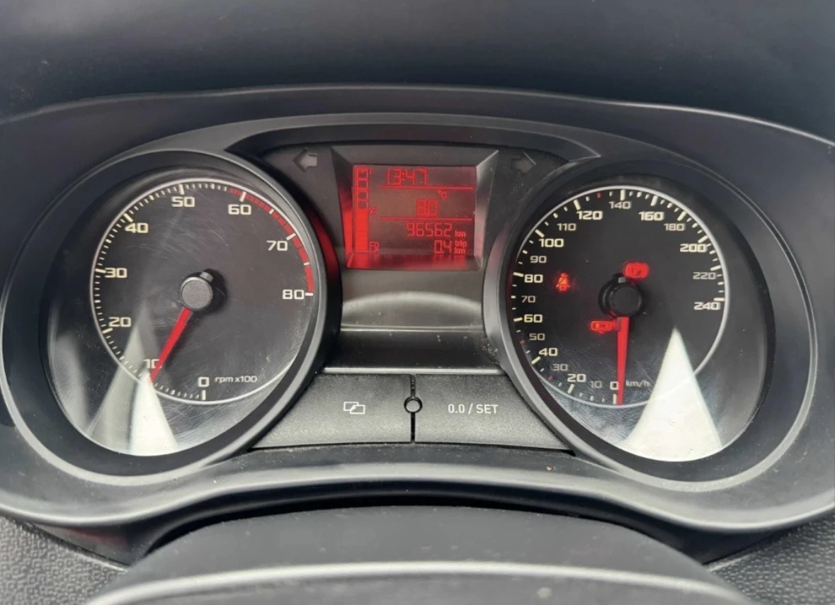Seat Ibiza 1.2, снимка 5 - Автомобили и джипове - 54428932