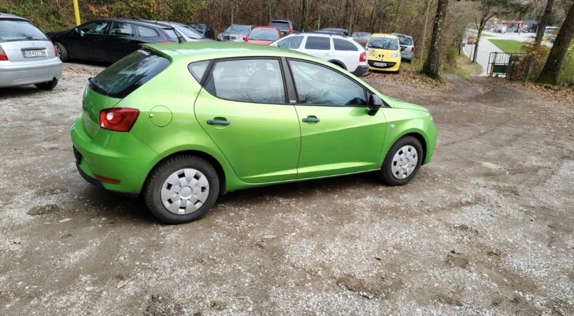 Seat Ibiza 1.2, снимка 3 - Автомобили и джипове - 54428932