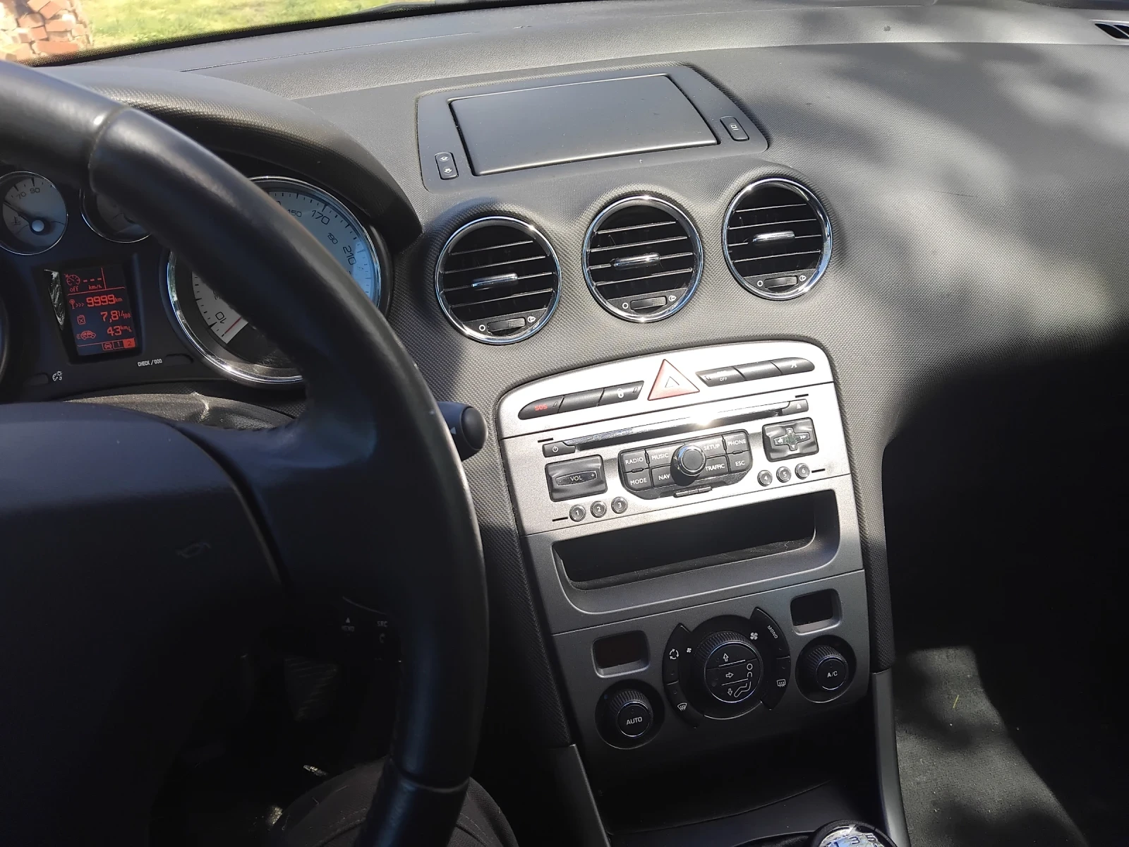 Peugeot 308 SW 1, 6-120к.с.комби, снимка 8 - Автомобили и джипове - 54548141