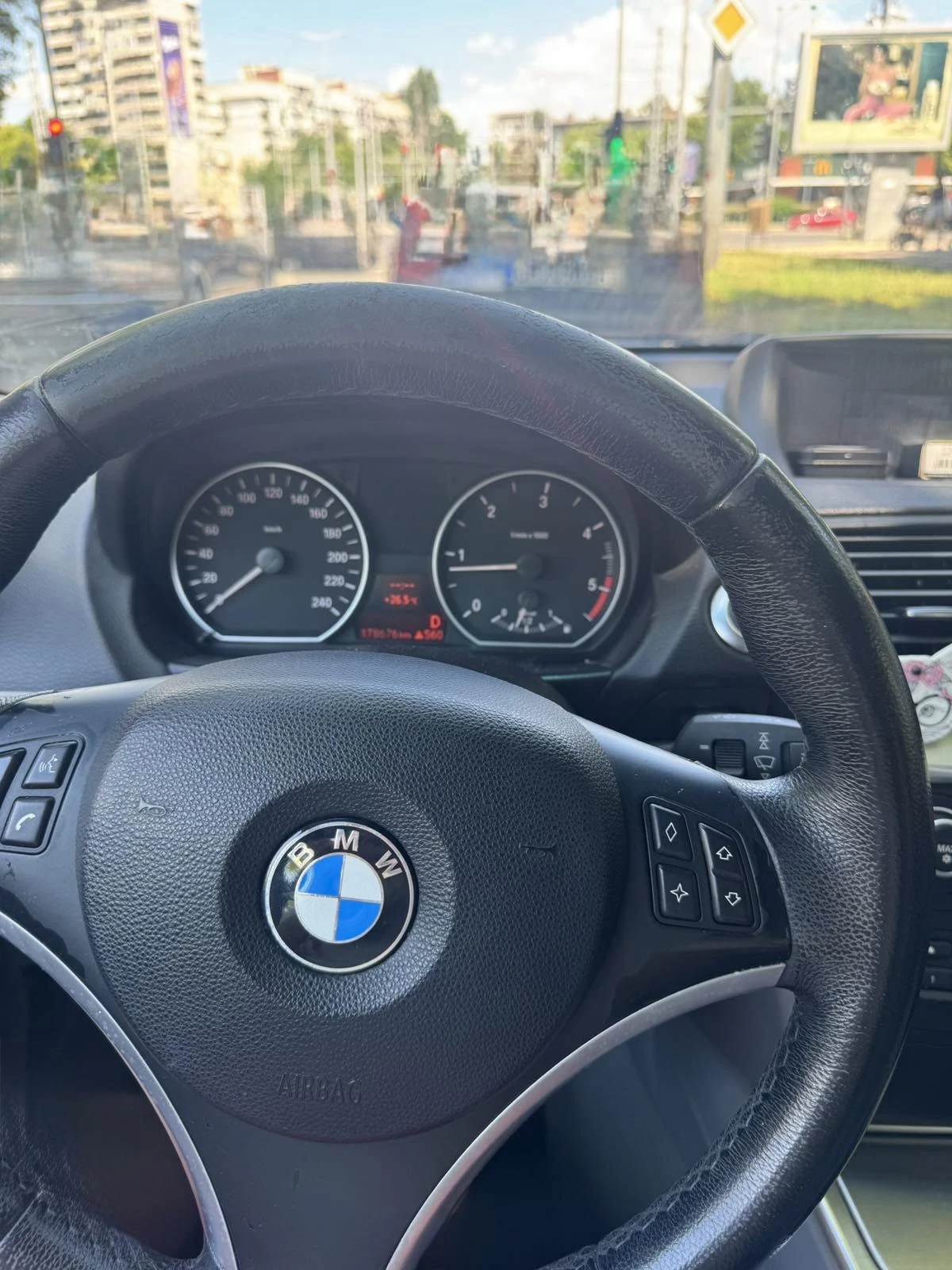BMW 118, снимка 9 - Автомобили и джипове - 55163084