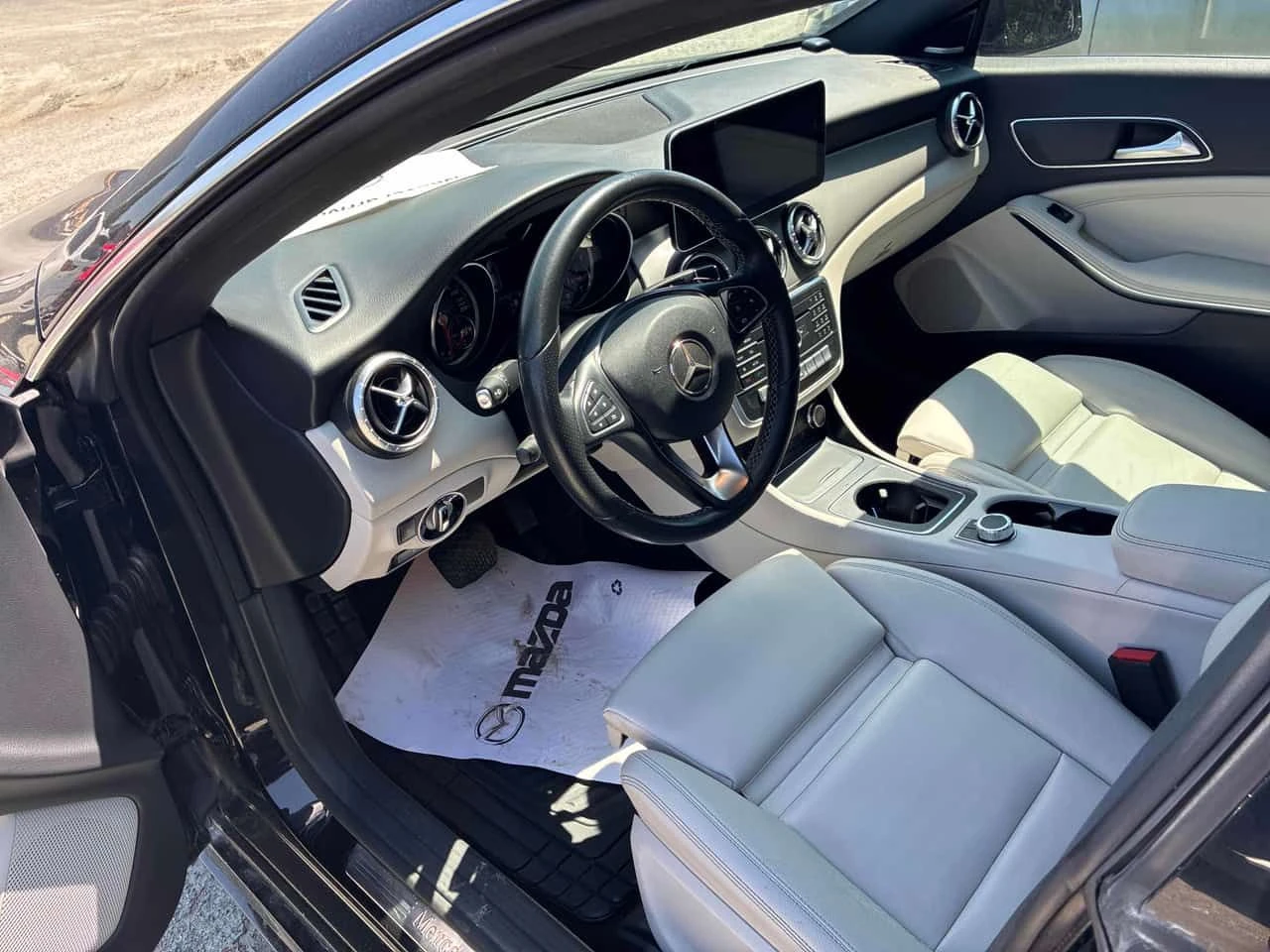 Mercedes-Benz CLA * 250 * CARFAX * БЕЗ ПЪРВОНАЧАЛНА ВНОСКА, снимка 5 - Автомобили и джипове - 55343821